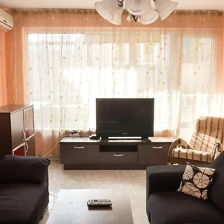 Peach Coloured 2-bdr By The Sea Garden Varna